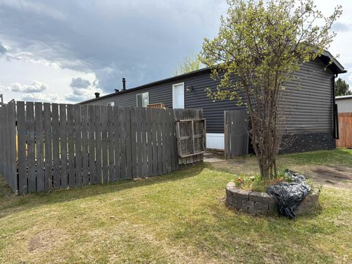 201 8 St Sw, Slave Lake, AB, T0G2A4 | Card Image