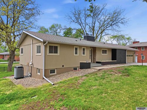 3311 Calvert Street, Lincoln, NE, 68506 | Card Image
