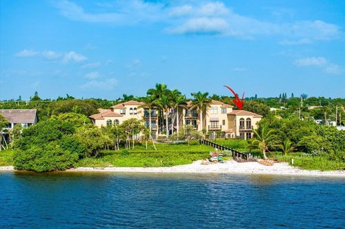 910 Via Villagio, Hypoluxo, FL, 33462-7050 | Card Image