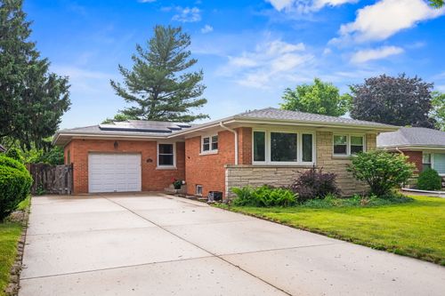 513 S William St, Mount Prospect, IL, 60056-3954 | Card Image