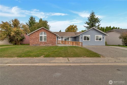 808 Sauk Mountain Dr, Sedro Woolley, WA, 98284-9372 | Card Image