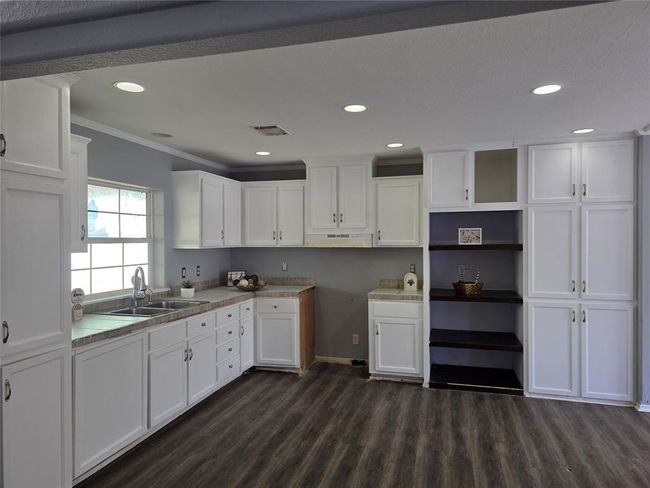4702 18 Th St, House other with 4 bedrooms, 3 bathrooms and null parking in Bacliff TX | Image 6