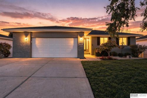 5521 S 82nd Street, Lincoln, NE, 68516 | Card Image