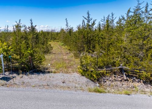 4270 Camden Portland Boundary Rd, Harrowsmith, ON, K0H1V0 | Card Image