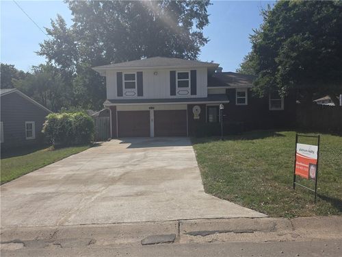 3518 S Haden Dr, Independence, MO, 64055-3631 | Card Image