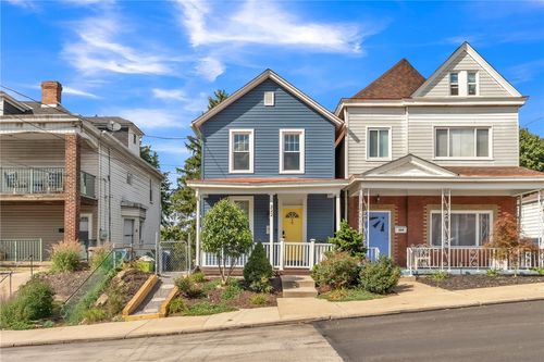 222 Cairo St, Mt Washington, PA, 15211-1810 | Card Image