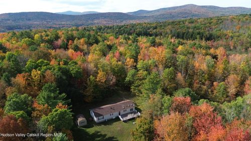 370 Begley Rd, Windham, NY, 12496-5943 | Card Image