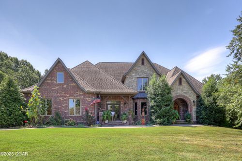 3950 Red Fox Run, Joplin, MO, 64804-8158 | Card Image