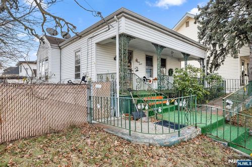 37 Raritan Road, Linden, NJ, 07036 | Card Image