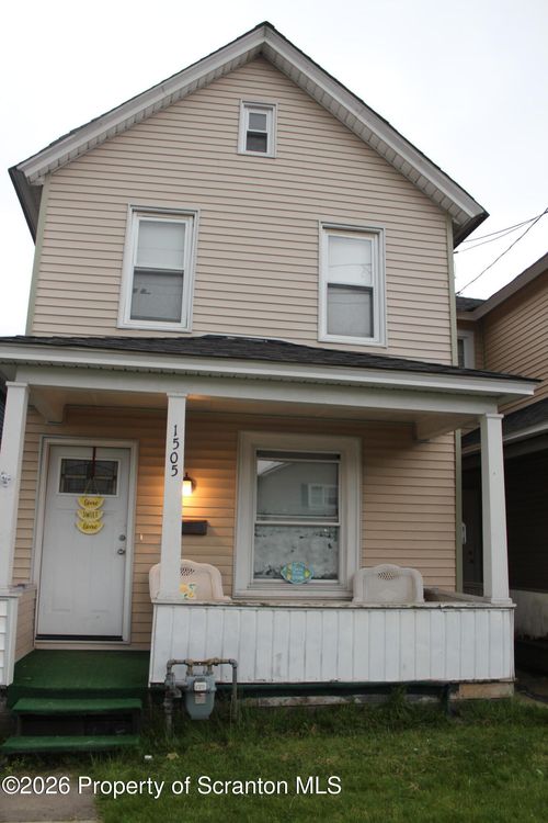 1505 Luzerne St, Scranton, PA, 18504-2341 | Card Image