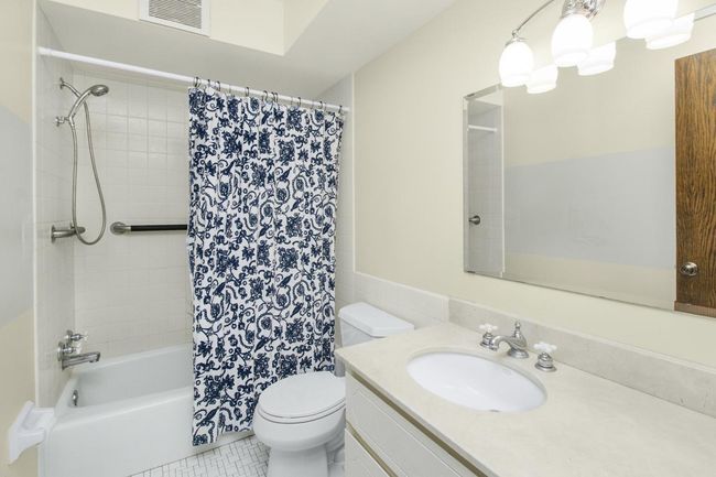 APT-208 - 4370 Brookside Ct, Condo with 1 bedrooms, 1 bathrooms and null parking in Edina MN | Image 14