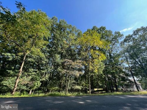 1280 Doe Dr, AUBURN, PA, 17922-9250 | Card Image