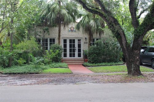 613 Navarre Ave, Coral Gables, FL, 33134-3760 | Card Image