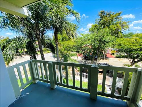 apt-305-12890 Ne 8th Ave, North Miami, FL, 33161-4956 | Card Image