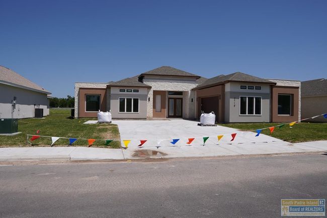 3718 White Rock Cir, House other with 4 bedrooms, 4 bathrooms and 2 parking in Harlingen TX | Image 61