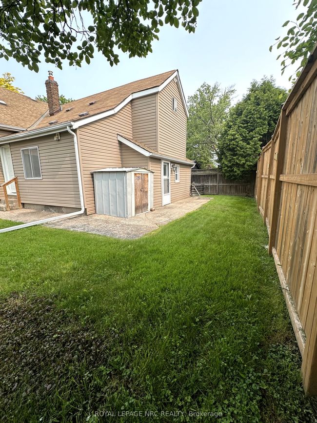 4160 Dorchester Rd, Home with 3 bedrooms, 2 bathrooms and 4 parking in Niagara Falls ON | Image 28