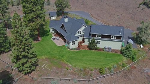 16400 Riata Dr, Sisters, OR, 97759 | Card Image