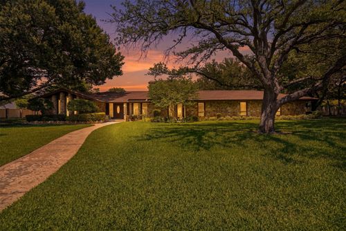 715 Stonelake Dr, Cleburne, TX, 76033-4545 | Card Image