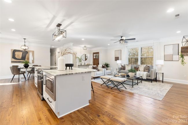 Open Kitchen Area | Image 8