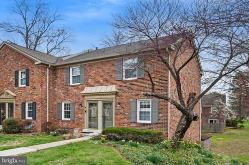 721-5845 Rexford Dr, SPRINGFIELD, VA, 22152-1044 | Card Image