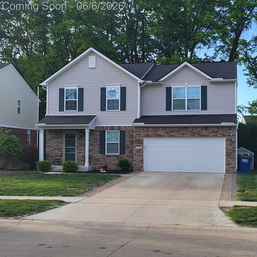33520 Birchlawn, Westland, MI, 48185-8906 | Card Image