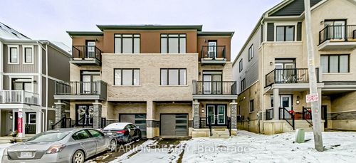29 Granville Cres, Caledonia, ON, N3W0J5 | Card Image
