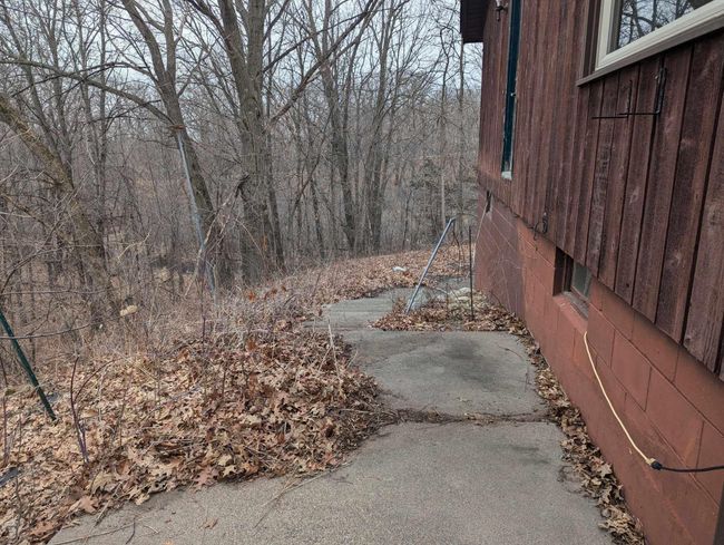 stairs down the side of house | Image 44