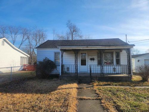 310 S Illinois Ave, Du Quoin, IL, 62832-2627 | Card Image