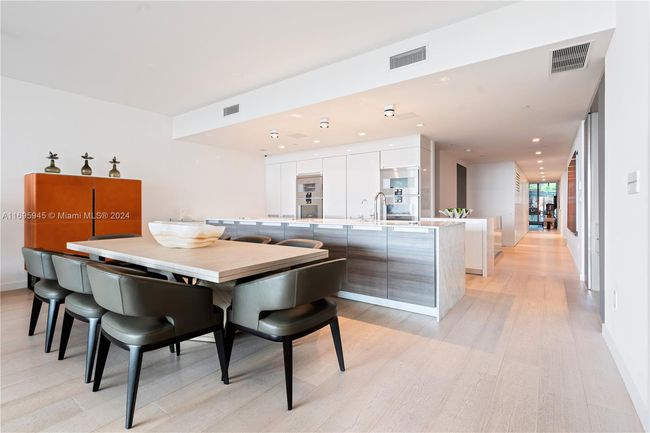 APT-201 - 321 Ocean Dr, Condo with 5 bedrooms, 6 bathrooms and null parking in Miami Beach FL | Image 4