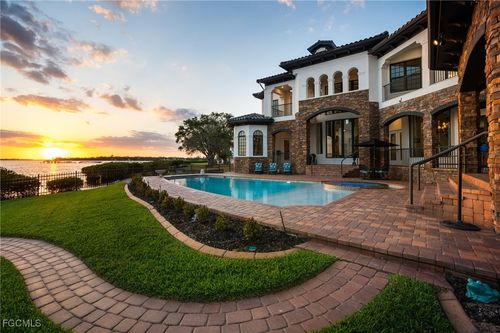 2107 4th Street Ct W, Palmetto, FL, 34221-4266 | Card Image