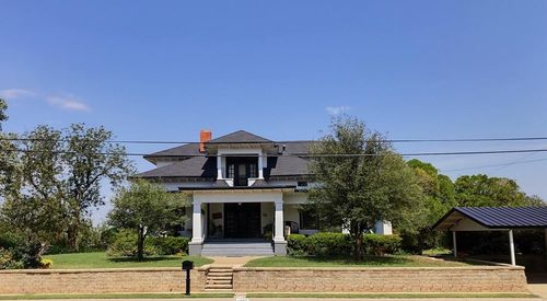 2311 30th St, Snyder, TX, 79549-4015 | Card Image