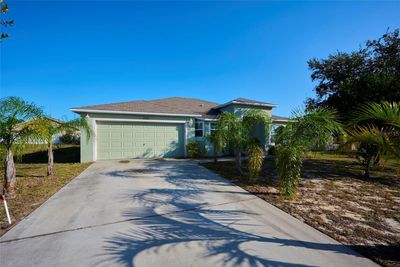 4 bedroom, 2 bath home in Lake Wales | Image 1