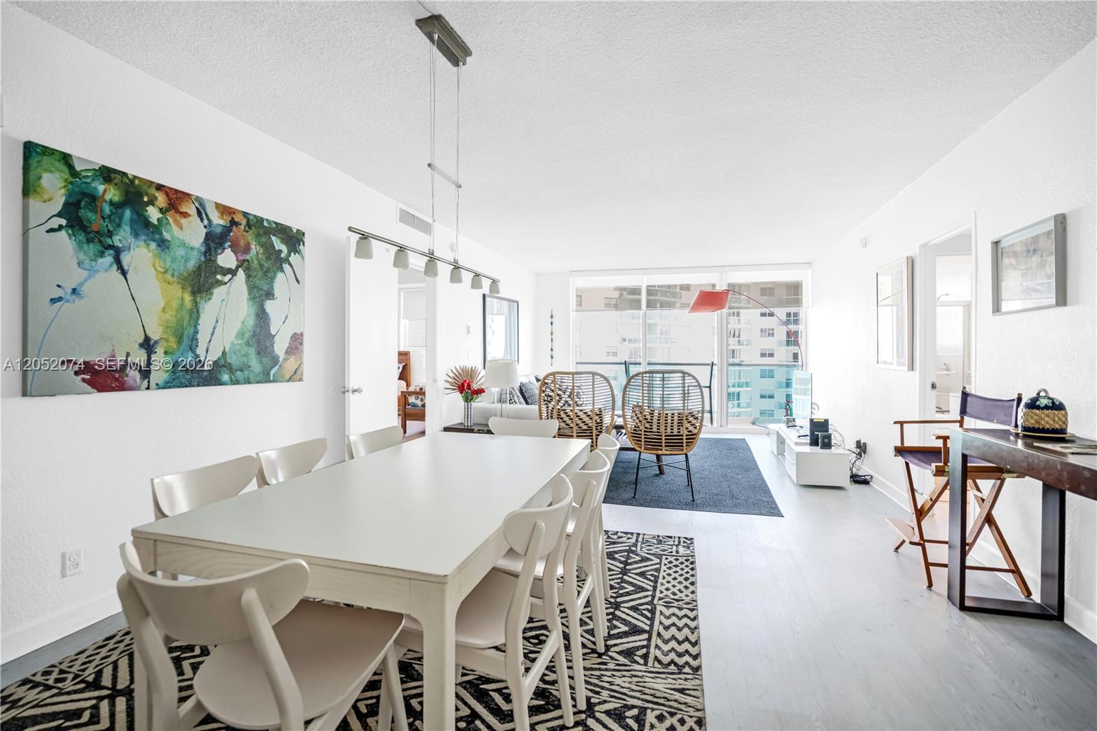 Residential in Hollywood 4