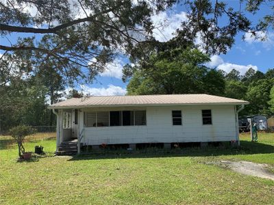 85877 N Harts Road, Home with 3 bedrooms, 1 bathrooms and null parking in Yulee FL | Image 2