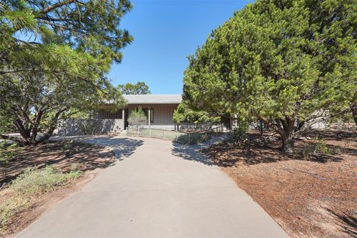 427 Estante Way, White Rock, NM, 87547-3811 | Card Image