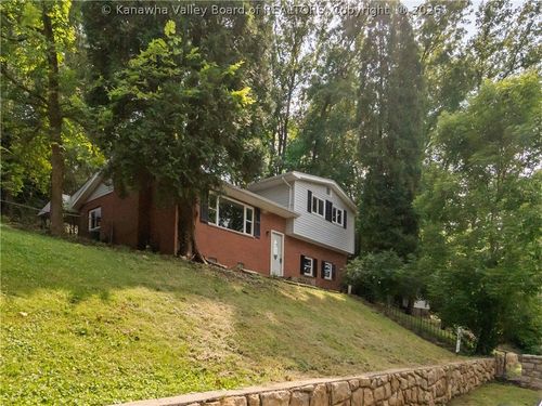 852 Beaumont Rd, Charleston, WV, 25314-1815 | Card Image