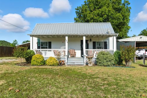 105 Pine St, Gordon, TX, 76453-1219 | Card Image