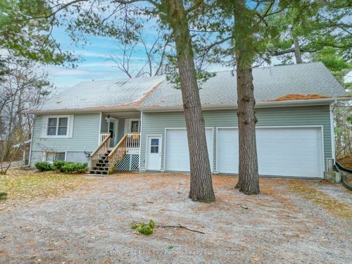 10 Toronto St, Callander, ON, P0H1H0 | Card Image