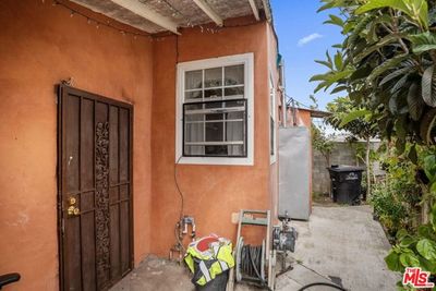 W 132nd Street, Home with 4 bedrooms, 3 bathrooms and 1 parking in Hawthorne CA | Image 1