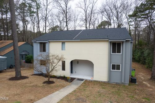 6001 Applewood Ln, Raleigh, NC, 27609-3903 | Card Image