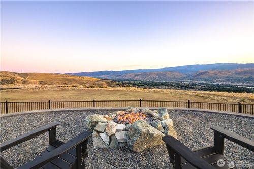 2187 Ne Kaden Lane, East Wenatchee, WA, 98802 | Card Image