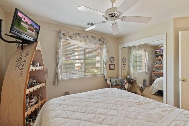 573 Fribourg Ln, House other with 3 bedrooms, 2 bathrooms and null parking in Manteca CA | Image 24