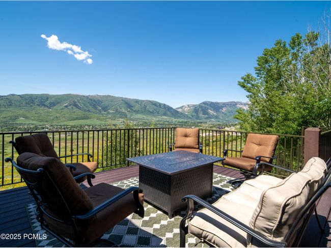 5932 E Big Horn Pkwy, Home with 7 bedrooms, 6 bathrooms and null parking in Eden UT | Image 54