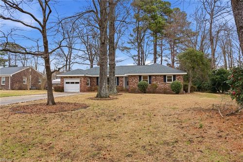 4716 Thoroughgood Drive, Virginia Beach, VA, 23455 | Card Image