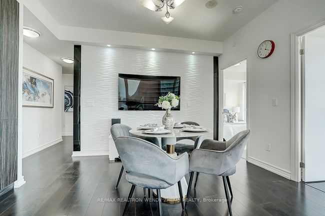 1102 - 52 Forest Manor Rd, Condo with 2 bedrooms, 2 bathrooms and 1 parking in North York ON | Image 18