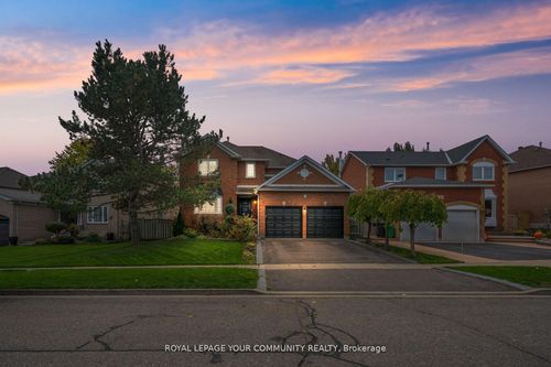 104 Taylorwood Ave, Bolton, ON, L7E1H9 | Card Image