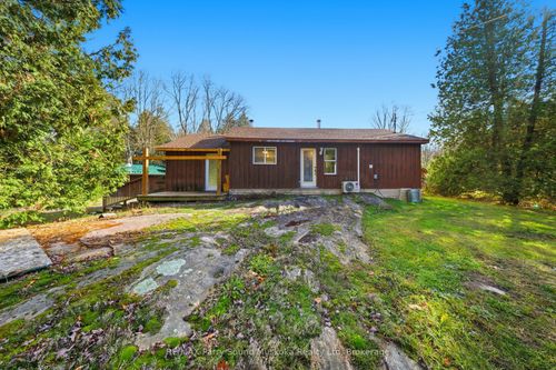 66 Clear Lake Rd, Seguin, ON, P2A2W8 | Card Image