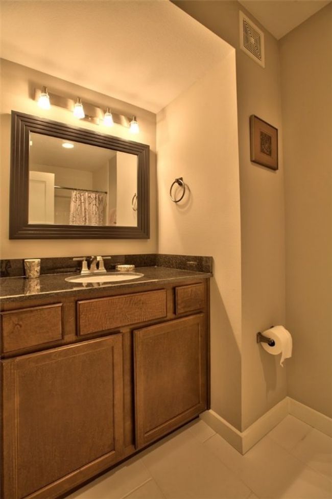 APT-117 - 924 E 51 St St, Townhouse with 1 bedrooms, 1 bathrooms and 1 parking in Austin TX | Image 5