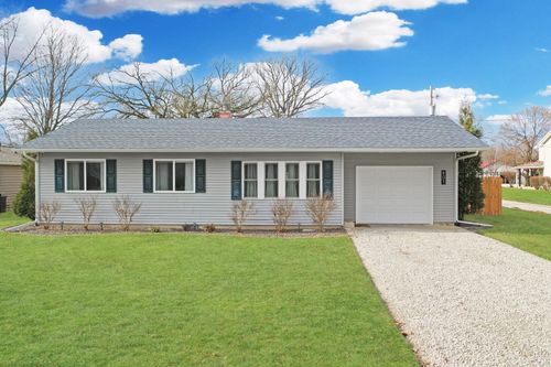 401 S Clinton St, Mc Lean, IL, 61754-9622 | Card Image