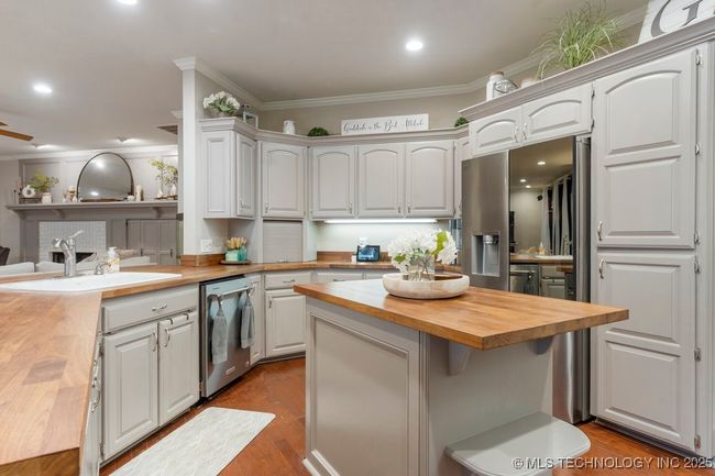8766 Haskell Dr, House other with 4 bedrooms, 5 bathrooms and null parking in Broken Arrow OK | Image 16